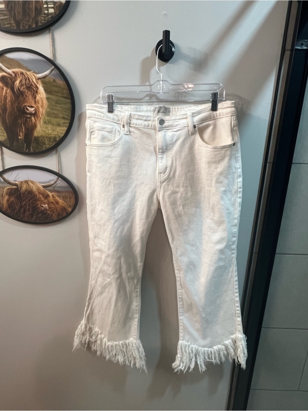 KanCan White Cropped Fringe Hem Jeans